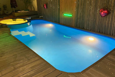 Fiber Glass Swimming Pool